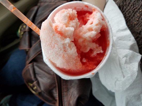 Red Rooster Snowball Stand