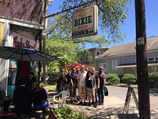 Banks Street Bar & Grill