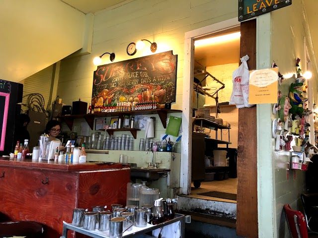 Surrey's Cafe & Juice Bar