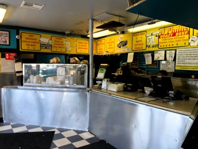 Gene's Po-Boys